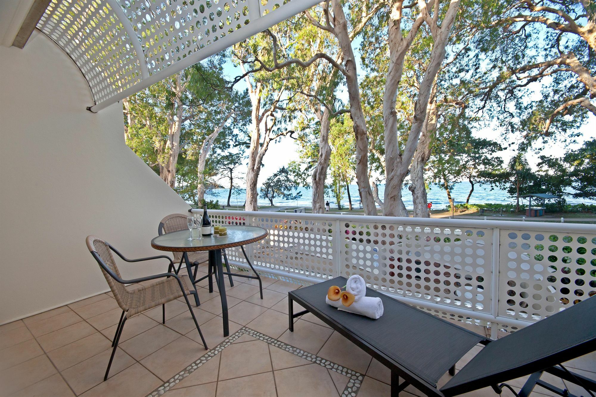 Marlin Waters Beachfront Apartments Palm Cove Extérieur photo