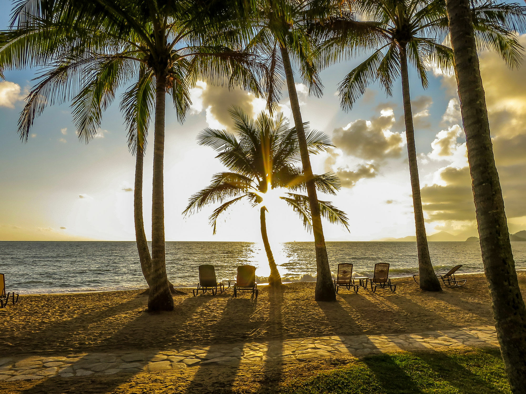 Marlin Waters Beachfront Apartments Palm Cove Extérieur photo